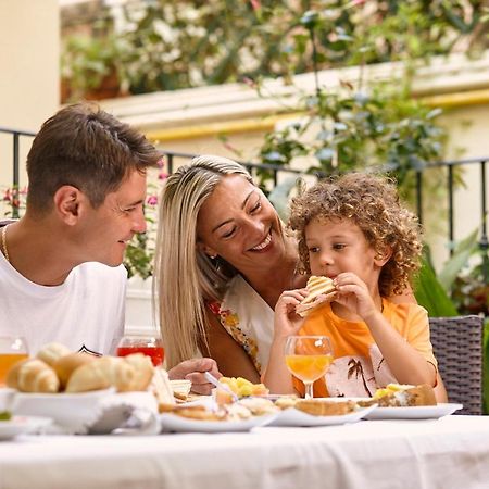 Ancora Hotel & Residence Cattolica Dış mekan fotoğraf